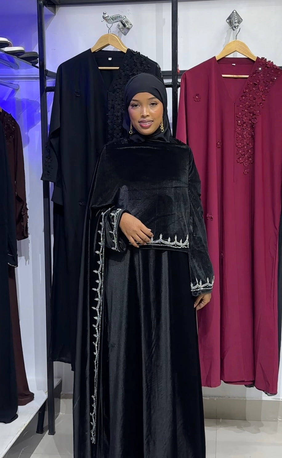 VIP velvet abaya