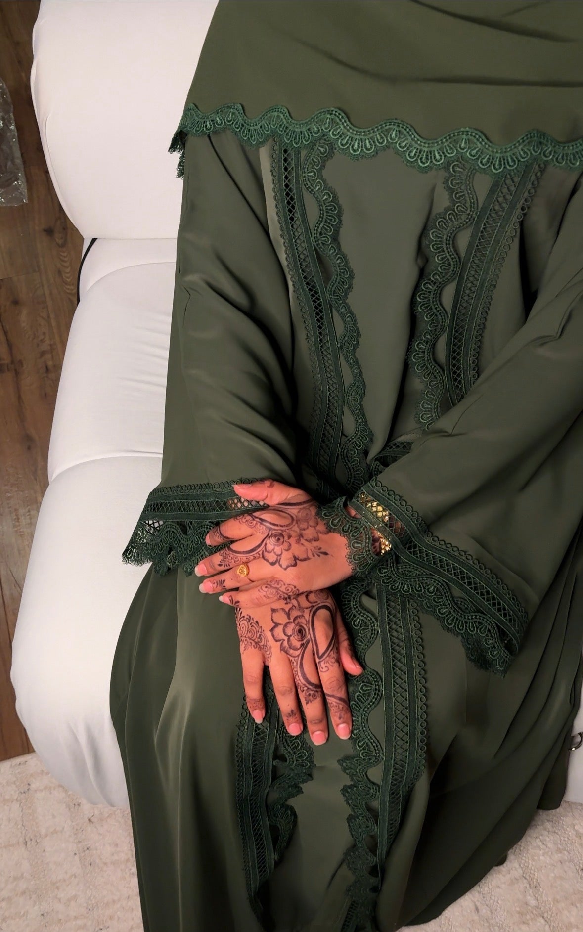 Amar lace abaya