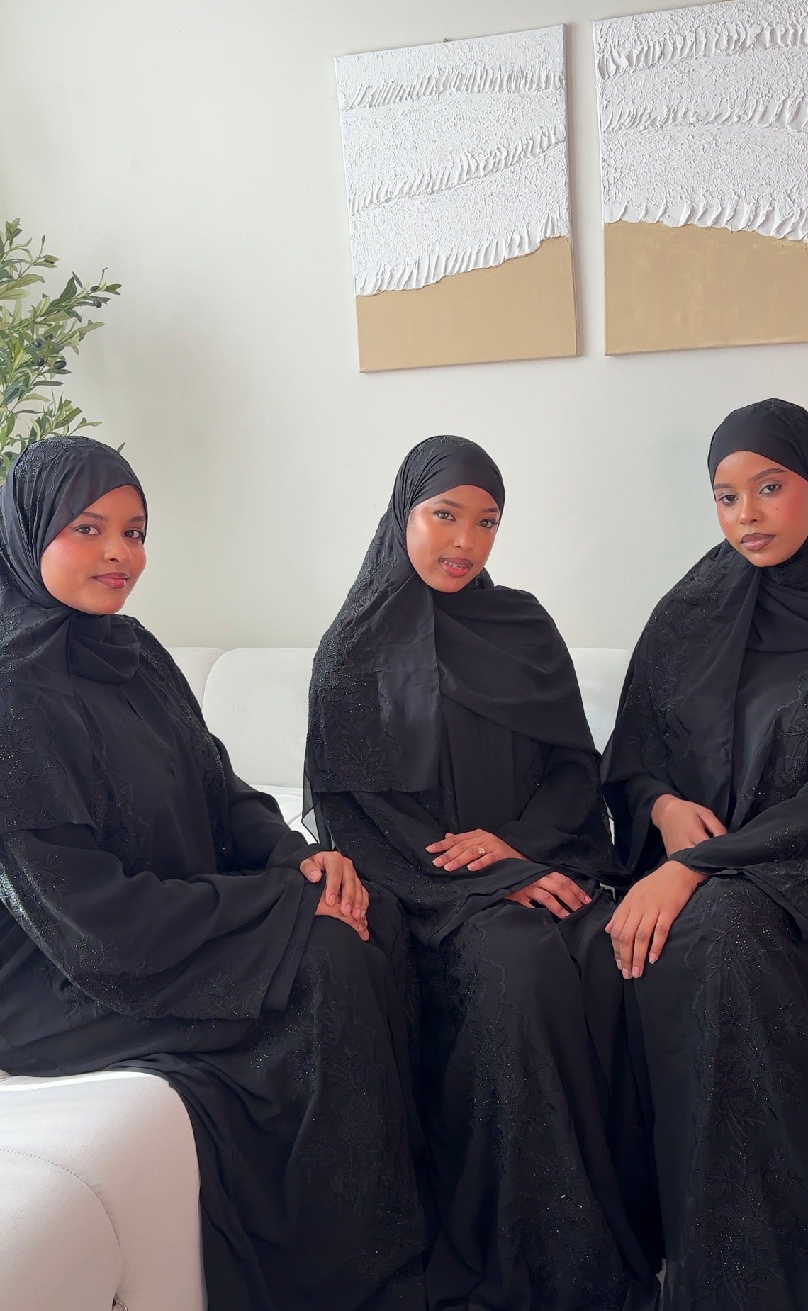 Warda embroidery abaya